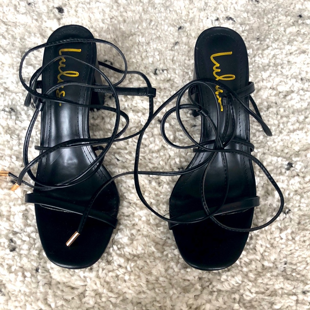 Reposhing: Lulus Chunky Heel Lace Up Sandal